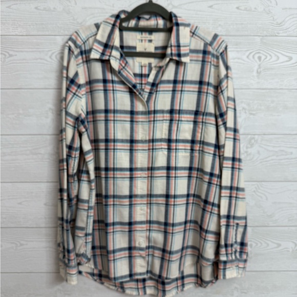 American Eagle Outfitters Tops - American Eagle Boyfriend Women’s Cream Plaid Flannel Long Sleeve Shirt Size L